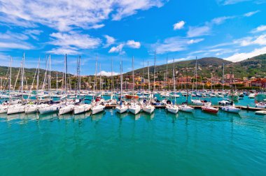 Lerici tipik Köyü, kale ve liman Liguria, İtalya