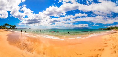 Makena Beach, famous tourist destination in Maui, Hawaii clipart