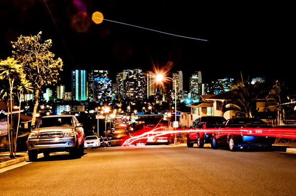 Vue de nuit de Honolulu skyline — Photo