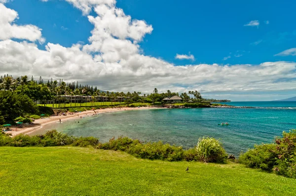 卡纳帕利海滩，在毛伊岛，夏威夷著名的旅游胜地 — 图库照片