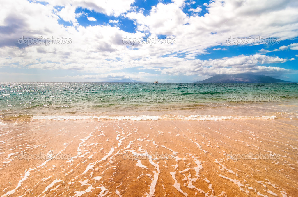 Makena Beach, famous tourist destination in Maui, Hawaii