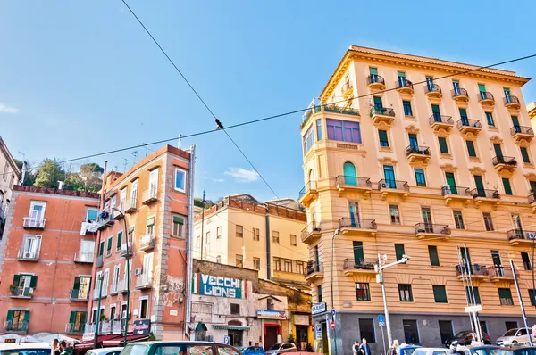 Vista de rua do bairro de Mergellina em Nápoles, Itália — Fotografia de Stock