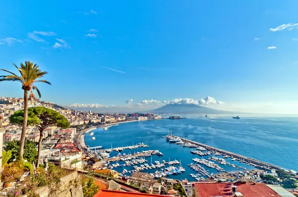 Naples bay view från posillipo med Medelhavet - Italien Stockfoto