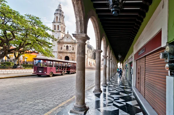 Tér és a székesegyház, Campeche, Mexikó — Stock Fotó