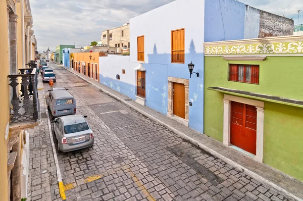 Antiguos edificios coloniales en Campeche, México — Foto de Stock