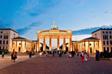 turist brandenburg kapısı - berlin, Almanya