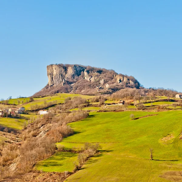 Pietra di Bismantova içinde Reggio Emilia Apennines - İtalya — Stok fotoğraf