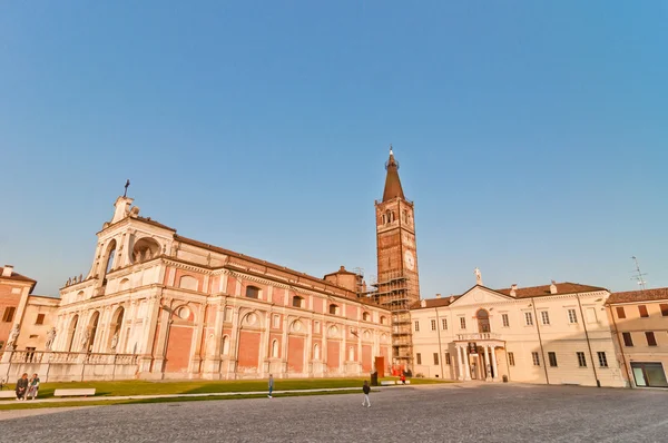 Монастырь Полироне в Сан-Бенедетто-По, Италия — стоковое фото
