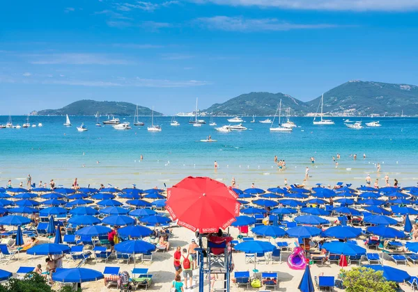 Lerici Italie Juin 2017 Les Habitants Les Touristes Profitent Plage — Photo