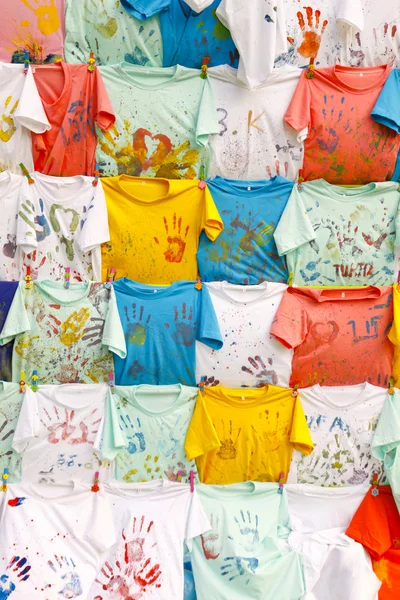 t gömlek leke rengi