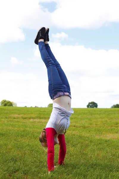 Handstand — Stock Photo, Image