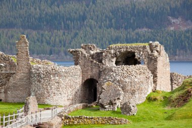 Urquhart castle