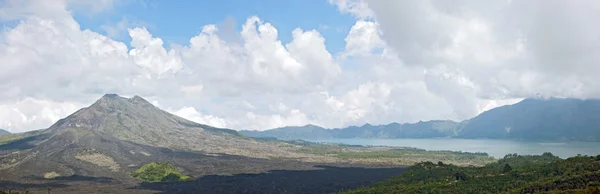Panorama pejzaż wulkan batur — Zdjęcie stockowe