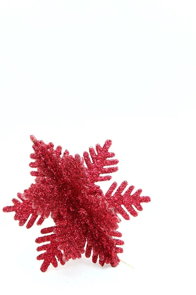 Rode Kerstmis sneeuwvlok — Stockfoto