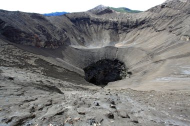 Bromo krater