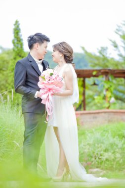 romantik yeni evli çiftler