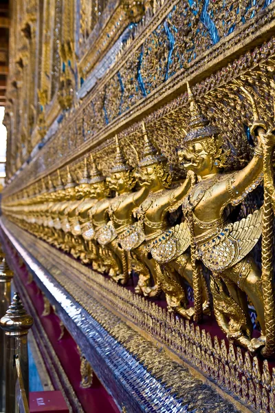 Χρυσή garuda στο grand palace Ταϊλάνδη — Φωτογραφία Αρχείου