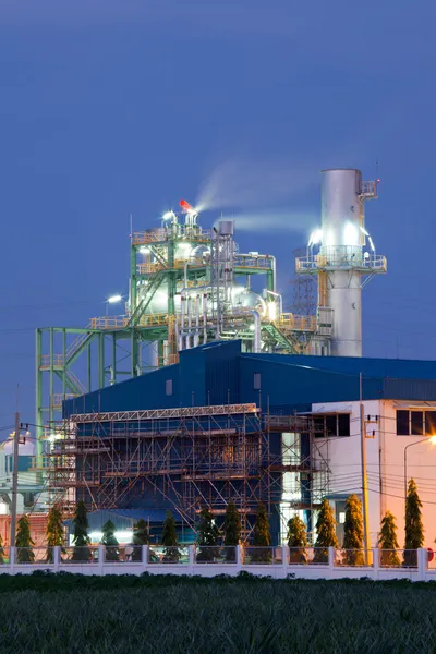 Petrol rafineri tesisi sanayi kazan — Stok fotoğraf