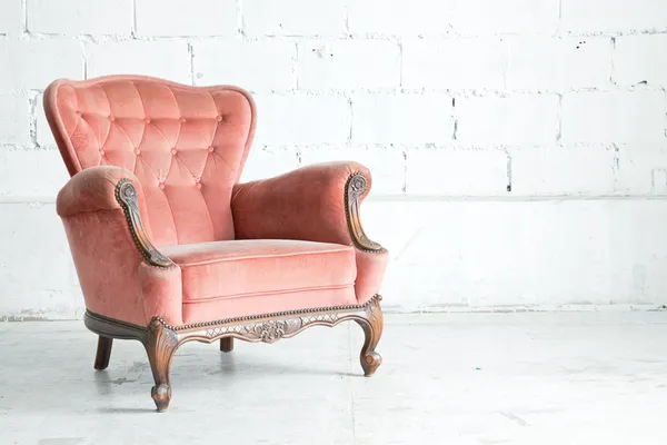 Roze klassieke fauteuil — Stockfoto