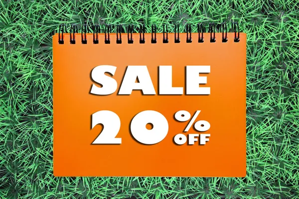 20 procent försäljning logga på gräs bakgrund — Stockfoto