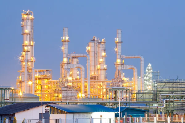Oljeraffinaderianläggning — Stockfoto