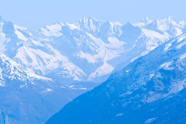 Paesaggio della catena montuosa neve — Foto Stock