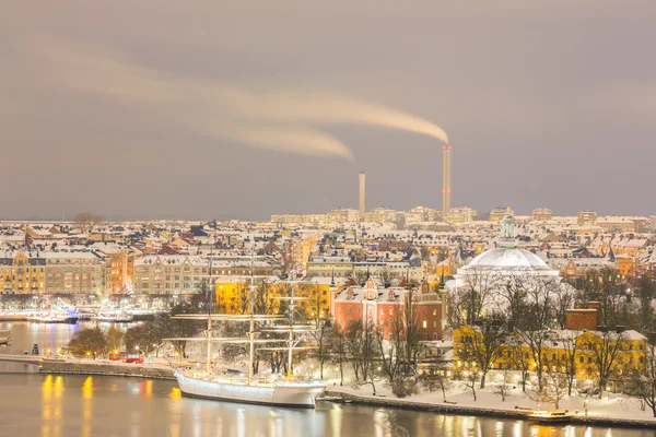 Panoráma města Stockholm v noci — Stock fotografie