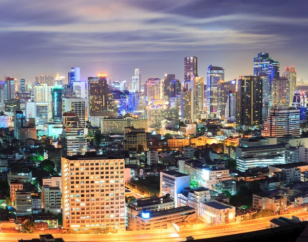 Bangkok centro Skyline di notte — Foto Stock