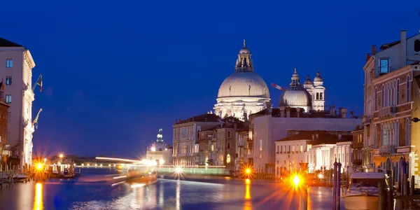 Panoramische scenis van grand canal Venetië Italië landschap in de schemering — Stockfoto