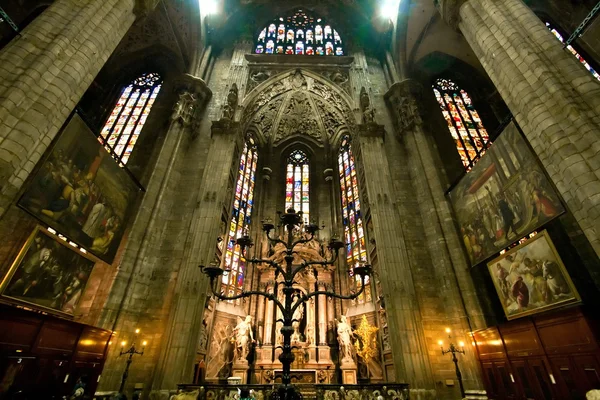 Interior de Milão Duomo — Fotografia de Stock