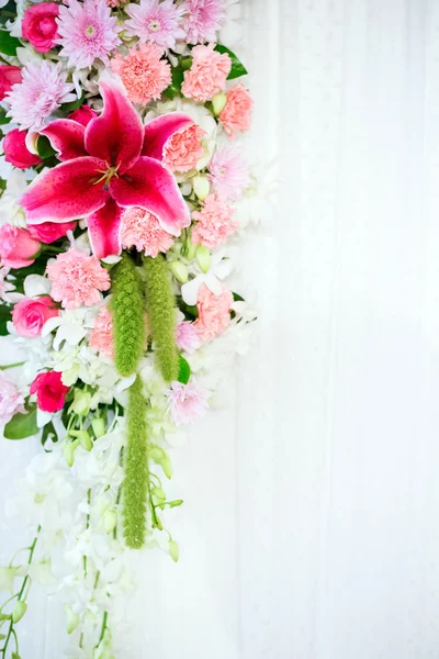鲜花拱门 — 图库照片