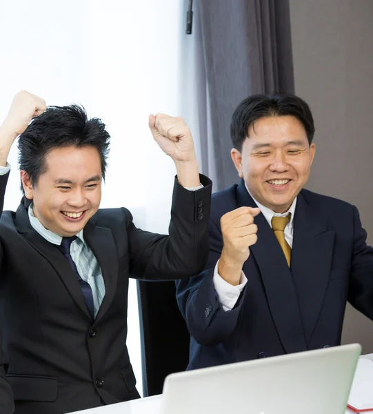 Businessmen celebrate — Stock Photo, Image