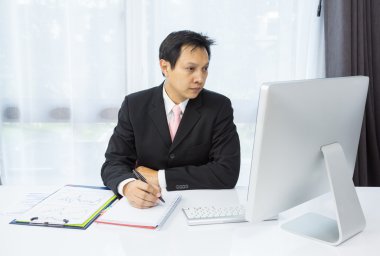 İşadamı Çalışıyor