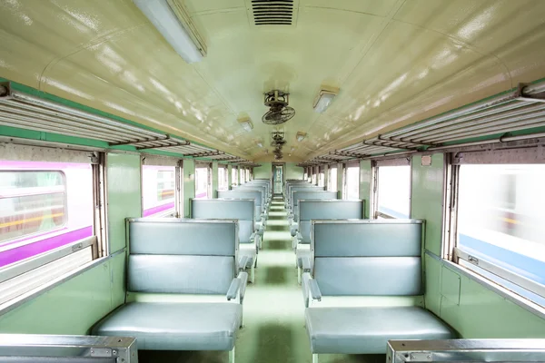 Locomotiva de assento vazia — Fotografia de Stock