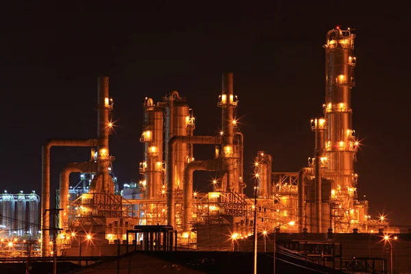 Refinaria de petróleo fábrica — Fotografia de Stock