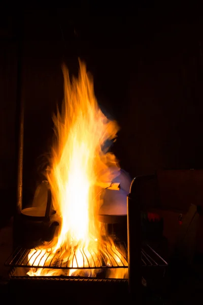 Żywności przygotowanie na ognisko — Zdjęcie stockowe