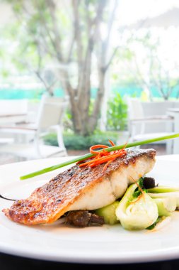 barramundi ızgara biftek