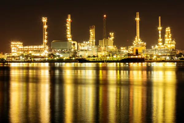 Refinería de petróleo — Foto de Stock