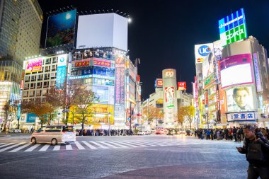 Geceleri cross Shibuya