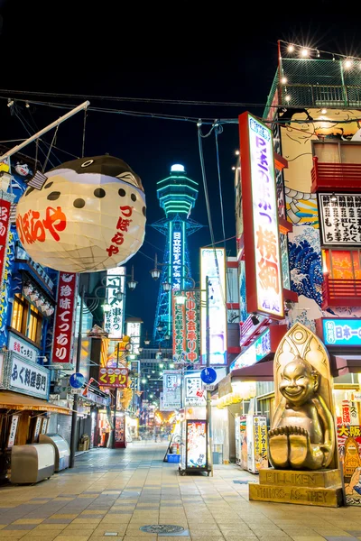 Shinsekai Osaka distrito por la noche — Foto de Stock