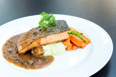 ızgara somon steak