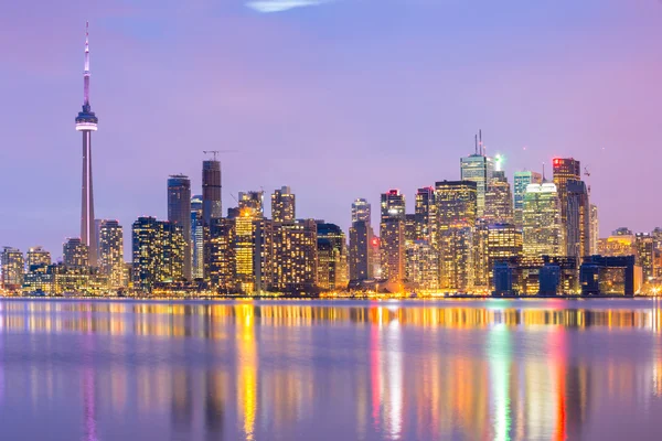 Toronto Canadá skyline por la noche —  Fotos de Stock