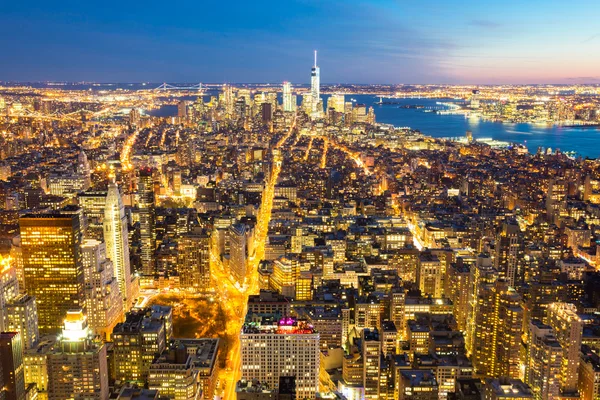 New Yorkin siluetti — kuvapankkivalokuva