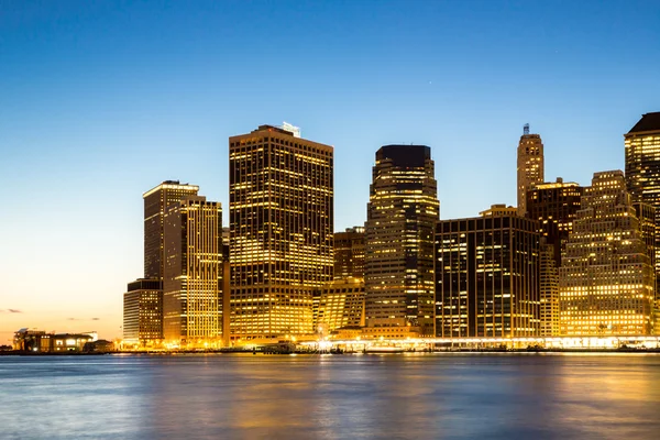 Manhattan skyline dusk - Stok İmaj