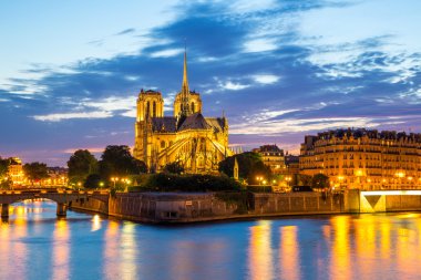 Notre Dame Katedrali Paris