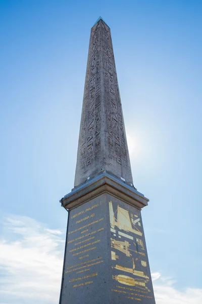 Obelisk zabytek Paryża — Zdjęcie stockowe