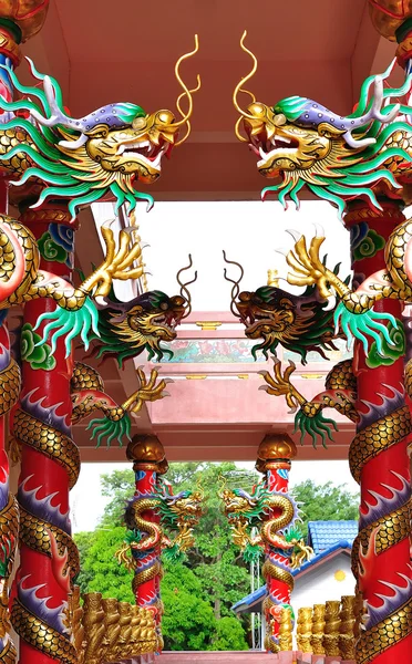 Dragons in chinese temple — Stock Photo, Image