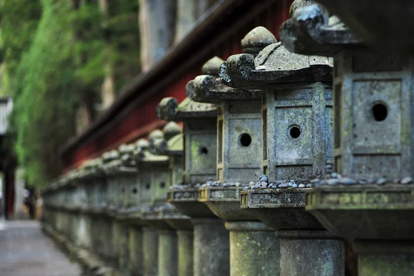 Японська кам'яний ліхтар — стокове фото