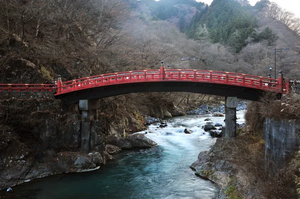 Japonya kırmızı kutsal Köprüsü