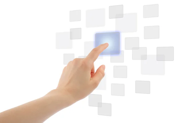 Mujer mano usando interfaz de pantalla táctil — Foto de Stock